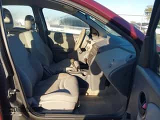 2003 Saturn ION ION 1 z VIN 1G8AF52F93Z170630, wystawiony jako IAAI lot #43505560 z przebiegiem 179 892 mil mil oraz . Historia ofert i sprzedaży dostępna na DreamBid. Obrazek 5.