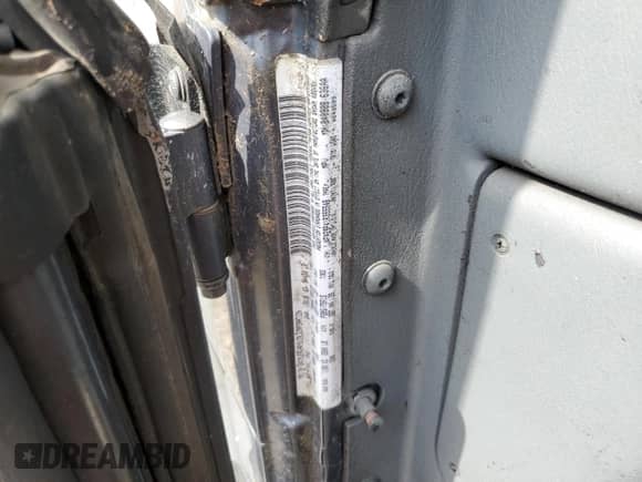 2001 Jeep Wrangler SE with VIN 1J4FA29P41P355548, listed as a Copart auction lot 56214205 with 173,125 mi miles and Clean title. Bid and sale history available at DreamBid. Image 13.