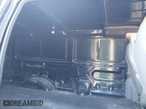 2008 Ford Econoline Cargo Commercial with VIN 1FTNE24WX8DA19693, listed as a IAAI auction lot 41881512 with 79,334 mi miles and . Bid and sale history available at DreamBid. Image 8.