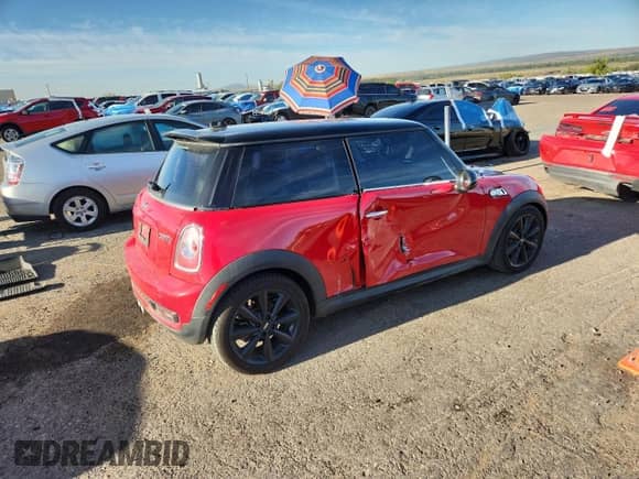 2012 MINI Hardtop S with VIN WMWSV3C56CTY25916, listed as a Copart auction lot 80962285 with 118,668 mi miles and Salvage title. Bid and sale history available at DreamBid. Image 3.