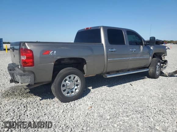 2012 Chevrolet Silverado 2500HD LT with VIN 1GC1KXCG0CF241381, listed as a Copart auction lot 90049285 with Not provided miles and Salvage title. Bid and sale history available at DreamBid. Image 3.