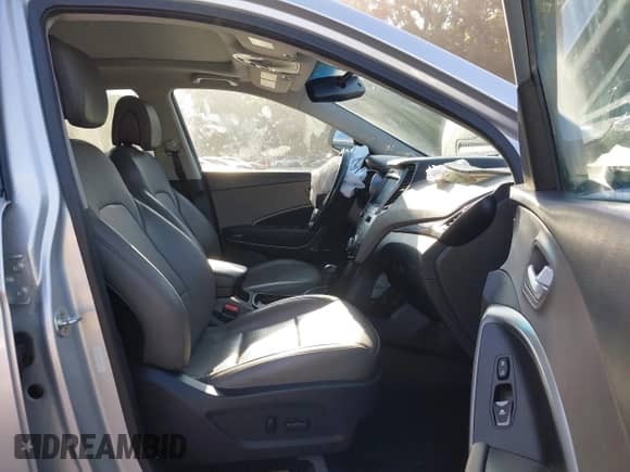 2017 Hyundai Santa Fe 2.4L with VIN 5XYZUDLB6HG491163, listed as a IAAI auction lot 42729584 with 91,606 mi miles and . Bid and sale history available at DreamBid. Image 5.