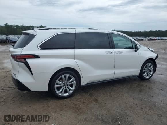 2024 Toyota Sienna Platinum с VIN 5TDERKEC5RS184467, выставлен на аукционе Copart как лот 60251905 с пробегом 23 559 миль миль и Чистый • Clean title. История ставок и продаж доступна на DreamBid. Изображение 3.