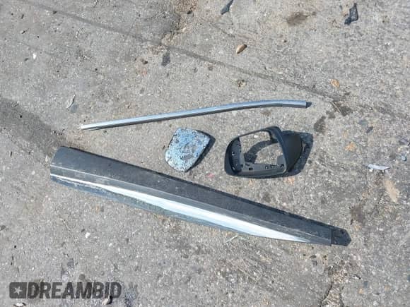 2020 Nissan Murano SV with VIN 5N1AZ2BJ9LN113377, listed as a IAAI auction lot 43372336 with 128,185 mi miles and . Bid and sale history available at DreamBid. Image 12.