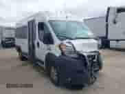 2020 Ram ProMaster z VIN 3C6URVUG1LE113972, wystawiony jako IAAI lot #42729990 z przebiegiem 45 177 mil mil oraz . Historia ofert i sprzedaży dostępna na DreamBid. Obrazek 1.