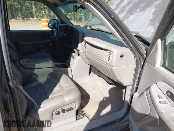 1999 Chevrolet Silverado 1500 LS with VIN 2GCEK19T6X1210572, listed as a IAAI auction lot 43155259 with 207,027 mi miles and . Bid and sale history available at DreamBid. Image 5.