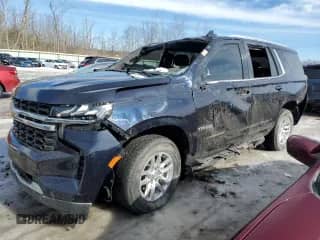 2022 Chevrolet Tahoe LS z VIN 1GNSKMKD0NR169536, wystawiony jako Copart lot #44471545 z przebiegiem Nie podano mil oraz Nie do naprawy • Non repairable. Historia ofert i sprzedaży dostępna na DreamBid. Obrazek 1.