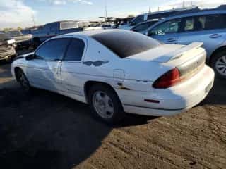 1996 Chevrolet Monte Carlo LS z VIN 2G1WW12M4T9246938, wystawiony jako Copart lot #78477774 z przebiegiem 289 714 mil mil oraz Szkoda całkowita • Salvage title. Historia ofert i sprzedaży dostępna na DreamBid. Obrazek 2.