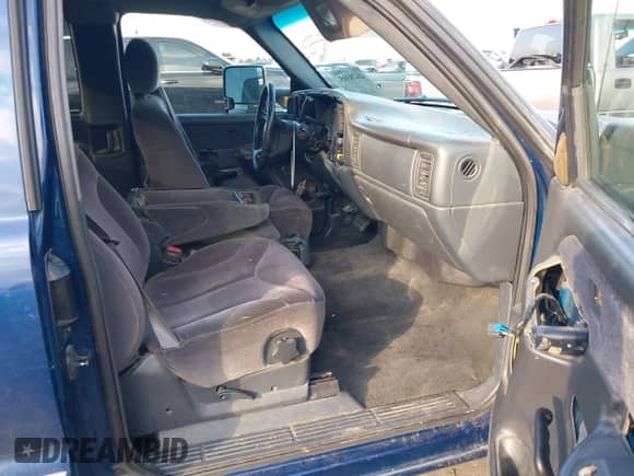 2002 GMC Sierra 1500 SLE с VIN 2GTEC19T521149253, выставлен на аукционе IAAI как лот 41470305 с пробегом 251 575 миль миль и . История ставок и продаж доступна на DreamBid. Изображение 5.