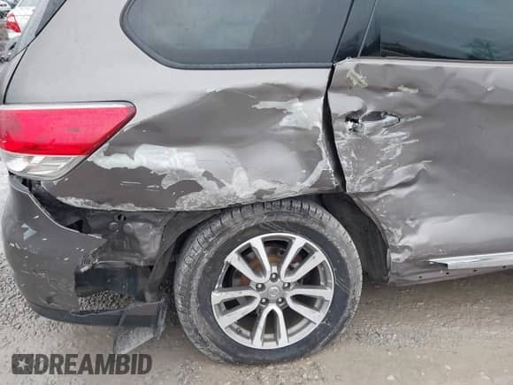 2013 Nissan Pathfinder S with VIN 5N1AR2MM5DC689696, listed as a IAAI auction lot 41445945 with 121,902 mi miles and . Bid and sale history available at DreamBid. Image 6.