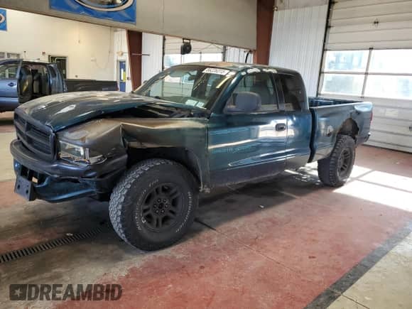 1997 Dodge Dakota with VIN 1B7GG23Y8VS231442, listed as a Copart auction lot 86226315 with 138,939 mi miles and Salvage title. Bid and sale history available at DreamBid. Image 1.