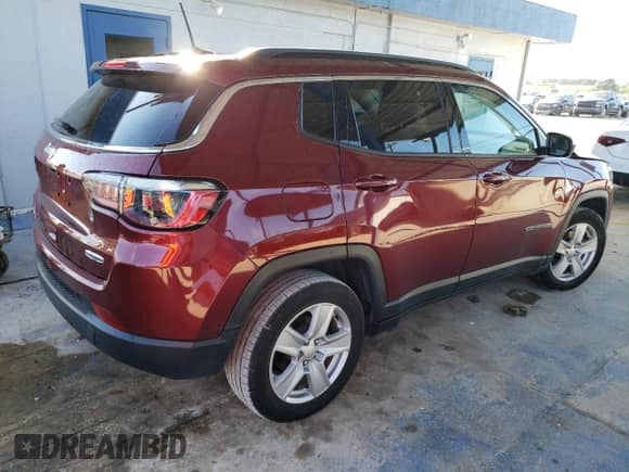 2022 Jeep Compass Altitude with VIN 3C4NJCBB5NT229190, listed as a Copart auction lot 86995465 with 21,773 mi miles and Salvage title. Bid and sale history available at DreamBid. Image 3.