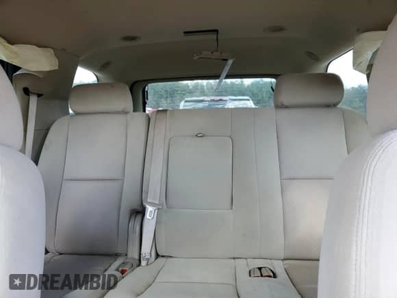 2009 Chevrolet Tahoe LS z VIN 1GNFC13C09R132267, wystawiony jako Copart lot #47774655 z przebiegiem 163 462 mil mil oraz Szkoda całkowita • Salvage title. Historia ofert i sprzedaży dostępna na DreamBid. Obrazek 10.