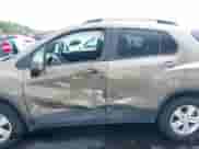 2021 Chevrolet Trax LT с VIN KL7CJPSB5MB345937, выставлен на аукционе IAAI как лот 42963919 с пробегом 75 573 миль миль и . История ставок и продаж доступна на DreamBid. Изображение 14.
