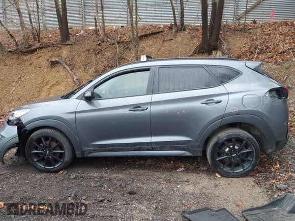 2019 Hyundai Tucson Ultimate with VIN KM8J3CAL0KU020133, listed as a IAAI auction lot 41856333 with 93,772 mi miles and . Bid and sale history available at DreamBid. Image 15.