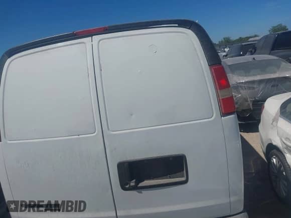 2014 Chevrolet Express Cargo with VIN 1GCSGAFX3E1163645, listed as a IAAI auction lot 42621079 with 251,814 mi miles and . Bid and sale history available at DreamBid. Image 16.