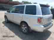 2006 Honda Pilot EX-L z VIN 5FNYF28576B011097, wystawiony jako IAAI lot #42669917 z przebiegiem 327 851 mil mil oraz . Historia ofert i sprzedaży dostępna na DreamBid. Obrazek 3.