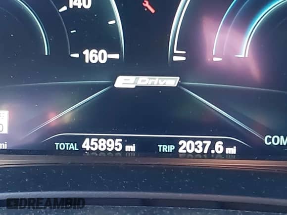 2019 BMW 5 Series 530e xDrive z VIN WBAJB1C58KB375764, wystawiony jako IAAI lot #40611361 z przebiegiem 45 895 mil mil oraz . Historia ofert i sprzedaży dostępna na DreamBid. Obrazek 15.