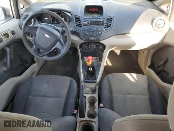 2013 Ford Fiesta S z VIN 3FADP4TJ2DM113899, wystawiony jako Copart lot #80876335 z przebiegiem 171 096 mil mil oraz Czysty tytuł • Clean title. Historia ofert i sprzedaży dostępna na DreamBid. Obrazek 8.