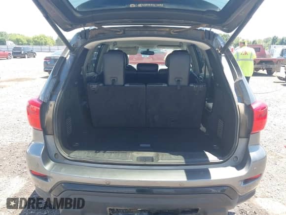 2019 Nissan Pathfinder SV с VIN 5N1DR2MN2KC626672, выставлен на аукционе IAAI как лот 42767096 с пробегом 141 596 миль миль и . История ставок и продаж доступна на DreamBid. Изображение 17.