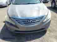 2012 Hyundai Sonata SE z VIN 5NPEC4AC4CH391092, wystawiony jako IAAI lot #43241155 z przebiegiem 137 266 mil mil oraz . Historia ofert i sprzedaży dostępna na DreamBid. Obrazek 6.