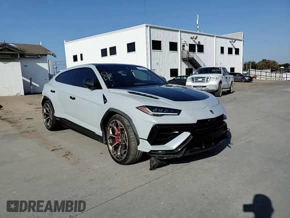 2023 Lamborghini Urus Performante with VIN ZPBUC3ZL1PLA27460, listed as a Copart auction lot 83781864 with 9,091 mi miles and Salvage title. Bid and sale history available at DreamBid. Image 12.