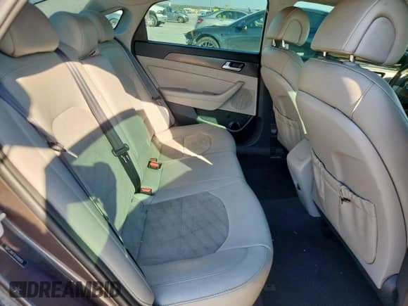 2015 Hyundai Sonata Limited z VIN 5NPE34AF5FH195953, wystawiony jako Copart lot #82428125 z przebiegiem 96 070 mil mil oraz Szkoda całkowita • Salvage title. Historia ofert i sprzedaży dostępna na DreamBid. Obrazek 10.