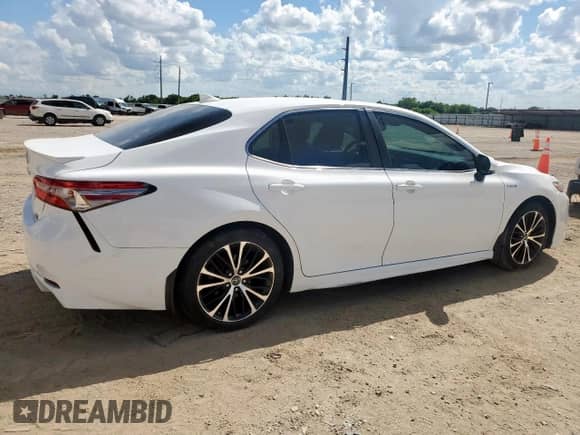 2019 Toyota Camry Hybrid LE с VIN 4T1B21HK5KU517610, выставлен на аукционе Copart как лот 63081855 с пробегом 120 270 миль миль и Списание • Salvage title. История ставок и продаж доступна на DreamBid. Изображение 3.