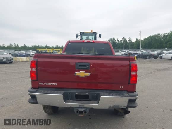 2018 Chevrolet Silverado 2500HD LT с VIN 1GC2KVEG8JZ235359, выставлен на аукционе IAAI как лот 40674239 с пробегом 106 060 миль миль и . История ставок и продаж доступна на DreamBid. Изображение 16.