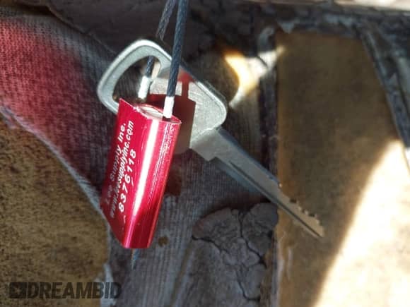 1997 Ford F-150 z VIN 2FTEX17L7VCA97950, wystawiony jako IAAI lot #43357532 z przebiegiem 266 609 mil mil oraz . Historia ofert i sprzedaży dostępna na DreamBid. Obrazek 11.