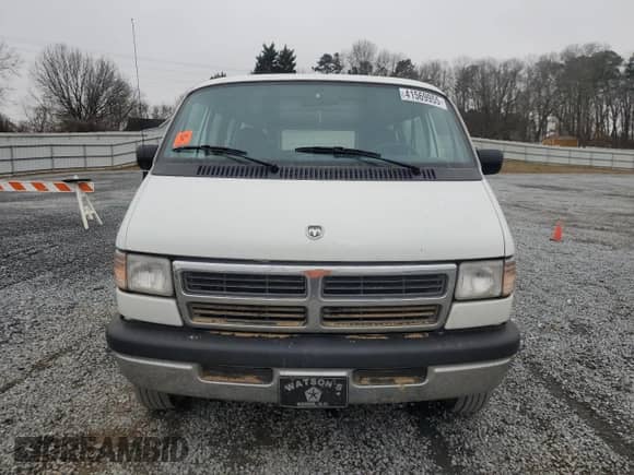 1995 Dodge Passenger with VIN 2B5WB35Z2SK579208, listed as a Copart auction lot 41569955 with 48,534 mi miles and Salvage title. Bid and sale history available at DreamBid. Image 5.