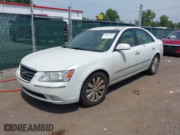 2009 Hyundai Sonata Limited с VIN 5NPEU46C09H507810, выставлен на аукционе IAAI как лот 42883303 с пробегом 186 317 миль миль и . История ставок и продаж доступна на DreamBid. Изображение 17.