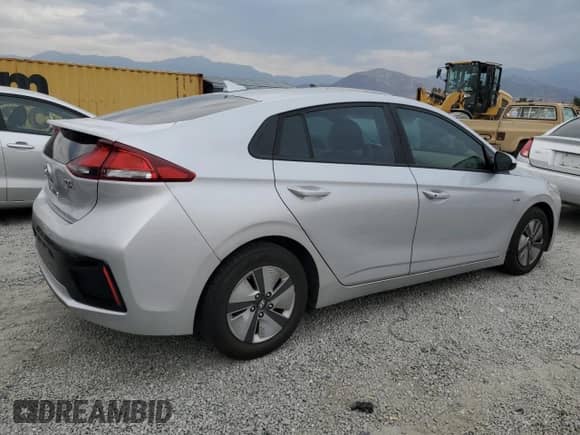 2019 Hyundai Ioniq Blue with VIN KMHC65LC1KU134506, listed as a Copart auction lot 81238885 with 235,326 mi miles and Clean title. Bid and sale history available at DreamBid. Image 3.