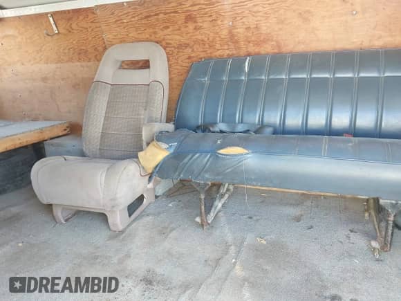 1994 Dodge Cargo with VIN 2B7KB31Z4RK138279, listed as a IAAI auction lot 43178618 with 204,057 mi miles and . Bid and sale history available at DreamBid. Image 8.