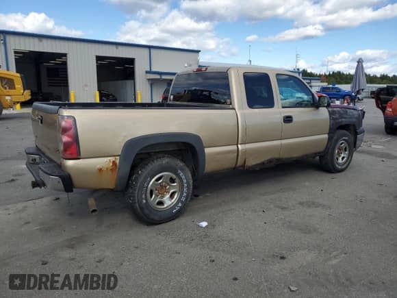 2004 Chevrolet Silverado 1500 Z71 with VIN 2GCEK19T241240759, listed as a Copart auction lot 81834575 with Not provided miles and Clean title. Bid and sale history available at DreamBid. Image 3.