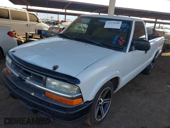 2003 Chevrolet S-10 LS с VIN 1GCCS14XX38109091, выставлен на аукционе IAAI как лот 41470300 с пробегом 162 423 миль миль и . История ставок и продаж доступна на DreamBid. Изображение 2.