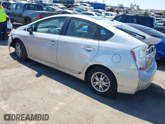 2010 Toyota Prius III с VIN JTDKN3DU0A0219082, выставлен на аукционе IAAI как лот 43230131 с пробегом 120 448 миль миль и . История ставок и продаж доступна на DreamBid. Изображение 3.