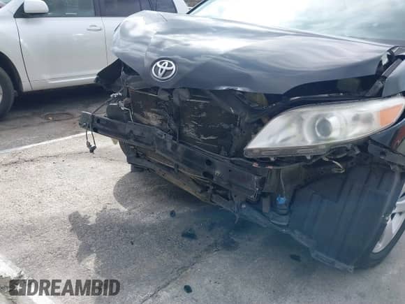 2014 Toyota Sienna L with VIN 5TDZK3DC3ES519412, listed as a IAAI auction lot 41732447 with Not provided miles and . Bid and sale history available at DreamBid. Image 6.