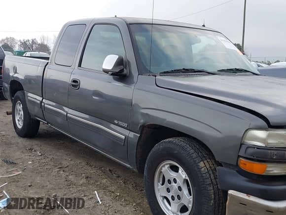2002 Chevrolet Silverado 1500 LS with VIN 2GCEC19T121346310, listed as a IAAI auction lot 41451900 with 140,697 mi miles and . Bid and sale history available at DreamBid. Image 18.