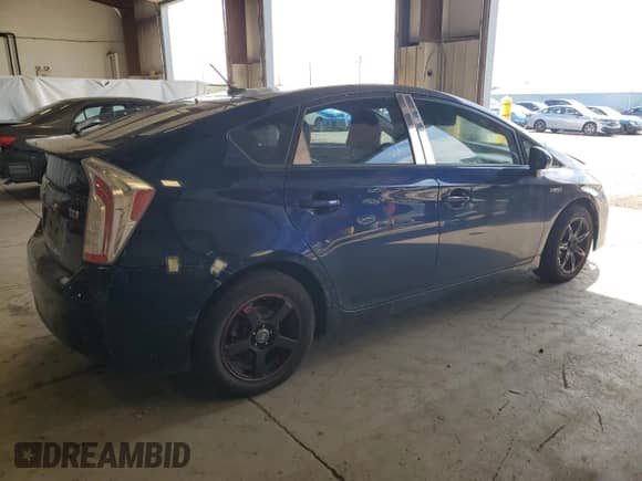 2014 Toyota Prius Two with VIN JTDKN3DU4E1763505, listed as a Copart auction lot 80511055 with 203,367 mi miles and Salvage title. Bid and sale history available at DreamBid. Image 3.
