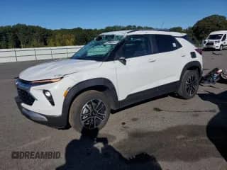 2025 Chevrolet TrailBlazer LT с VIN KL79MRSL4SB042800, выставлен на аукционе Copart как лот 85711335 с пробегом 16 836 миль миль и Списание • Salvage title. История ставок и продаж доступна на DreamBid. Изображение 1.