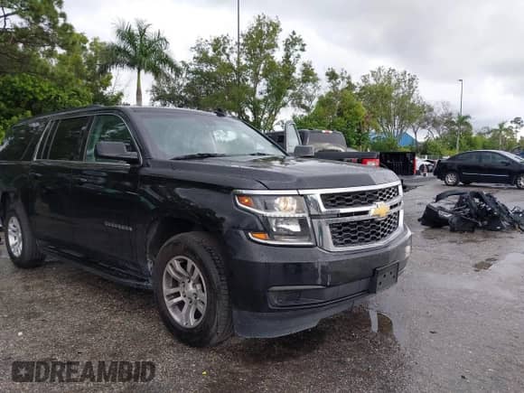 2019 Chevrolet Suburban LT с VIN 1GNSKHKC0KR203405, выставлен на аукционе IAAI как лот 43421755 с пробегом 112 164 миль миль и . История ставок и продаж доступна на DreamBid. Изображение 6.