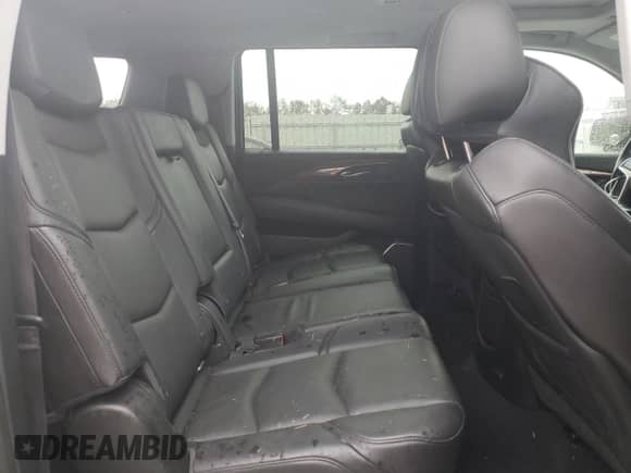 2015 Cadillac Escalade ESV Luxury с VIN 1GYS4HKJ0FR304929, выставлен на аукционе Copart как лот 82763135 с пробегом 126 893 миль миль и Чистый • Clean title. История ставок и продаж доступна на DreamBid. Изображение 11.