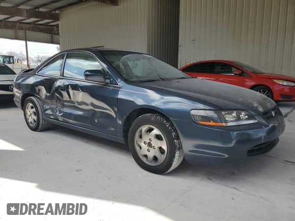 2000 Honda Accord EX with VIN 1HGCG325XYA006429, listed as a Copart auction lot 52305135 with Not provided miles and Salvage title. Bid and sale history available at DreamBid. Image 4.