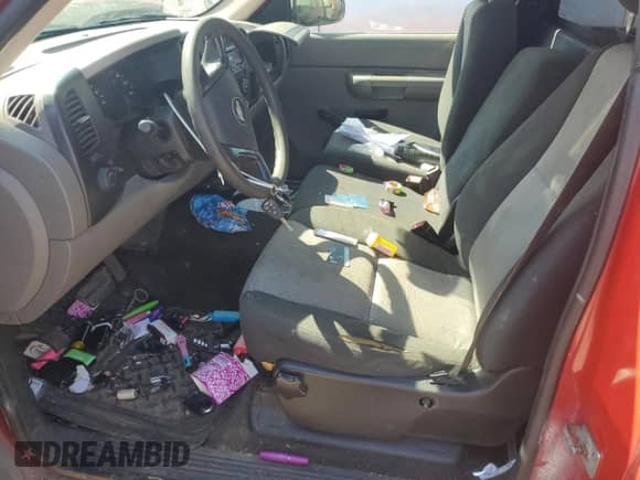 2007 Chevrolet Silverado 1500 Work Truck with VIN 1GCEC14C47E524207, listed as a Copart auction lot 80666445 with 190,755 mi miles and Salvage title. Bid and sale history available at DreamBid. Image 7.