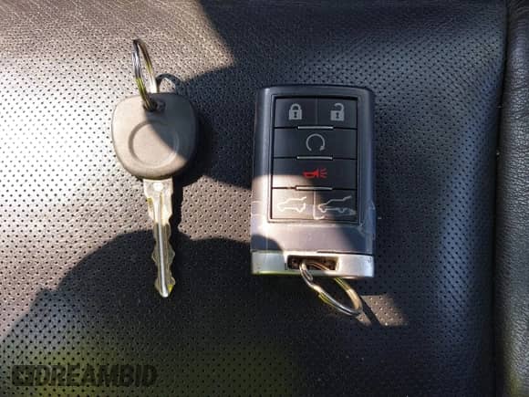 2013 Cadillac Escalade ESV Luxury с VIN 1GYS4HEF1DR358180, выставлен на аукционе IAAI как лот 42864562 с пробегом 176 811 миль миль и . История ставок и продаж доступна на DreamBid. Изображение 11.