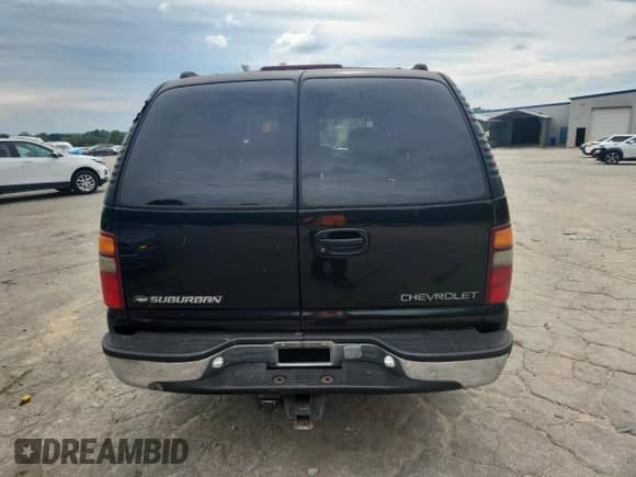 2001 Chevrolet Suburban LS с VIN 3GNEC16T11G178914, выставлен на аукционе Copart как лот 70394655 с пробегом 301 844 миль миль и Списание • Salvage title. История ставок и продаж доступна на DreamBid. Изображение 6.