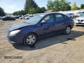 2010 Hyundai Elantra SE с VIN KMHDU4AD5AU884909, выставлен на аукционе Copart как лот 61621265 с пробегом 157 844 миль миль и Списание • Salvage title. История ставок и продаж доступна на DreamBid. Изображение 1.