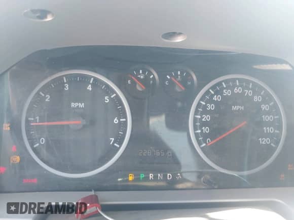 2010 Dodge 1500 SLT z VIN 1D7RV1CP4AS183860, wystawiony jako IAAI lot #42709767 z przebiegiem 228 765 mil mil oraz . Historia ofert i sprzedaży dostępna na DreamBid. Obrazek 7.