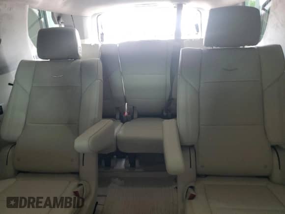 2025 Cadillac Escalade 4WD Sport Platinum с VIN 1GYS9GRL1SR165472, выставлен на аукционе Copart как лот 68270775 с пробегом 195 миль миль и Списание • Salvage title. История ставок и продаж доступна на DreamBid. Изображение 10.